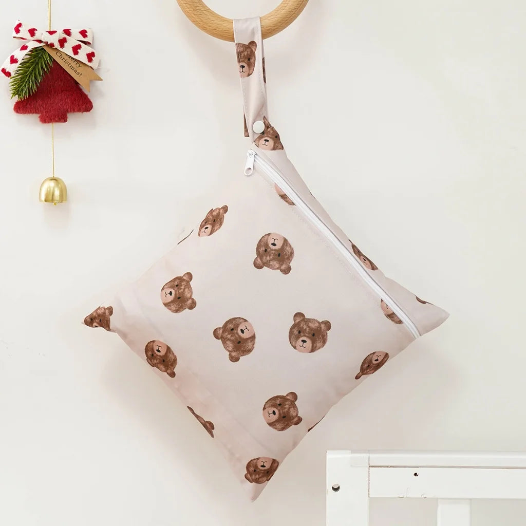 HappyFlute Nova peça única 27*26CM pode ser transportada e suspensa Mini design de bolso com separação úmida e seca Bolsa para fraldas de bebê