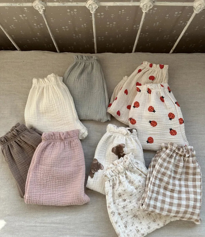 Calças de bebê de algodão orgânico recém-nascidos outono primavera verão inverno bonito impressão macia musselina roupas calças pantalons capris